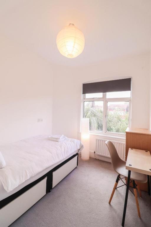 Urban Oasis Bed and Breakfast Londen Buitenkant foto